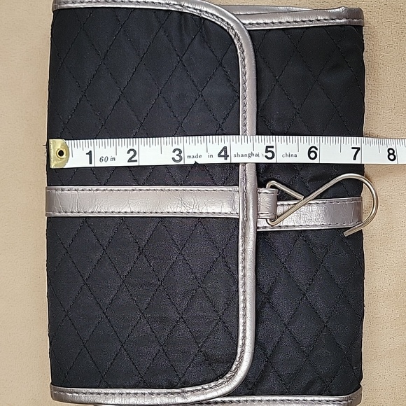 Black Quilted Cosmetic Travel Bag Set Of 4 NWOT - Picture 7 of 14